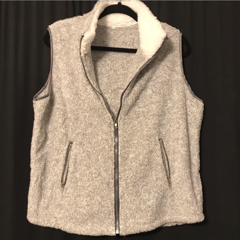 SHERPA SUPER SOFT ZIP UP VEST